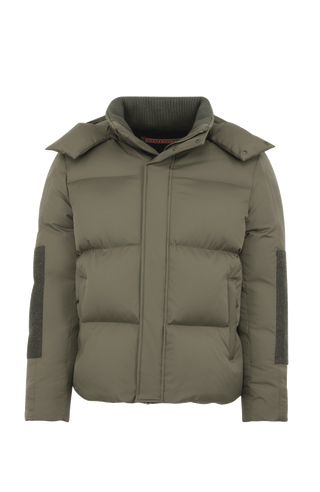 Frauenschuh Herren-Skijacke mit Daunenfüllung, Modell 724717 Teddy-LIN, Farbe Ivy – Vorderansicht der luxuriösen Winterjacke aus Light Italian Nylon mit Loden-Details.