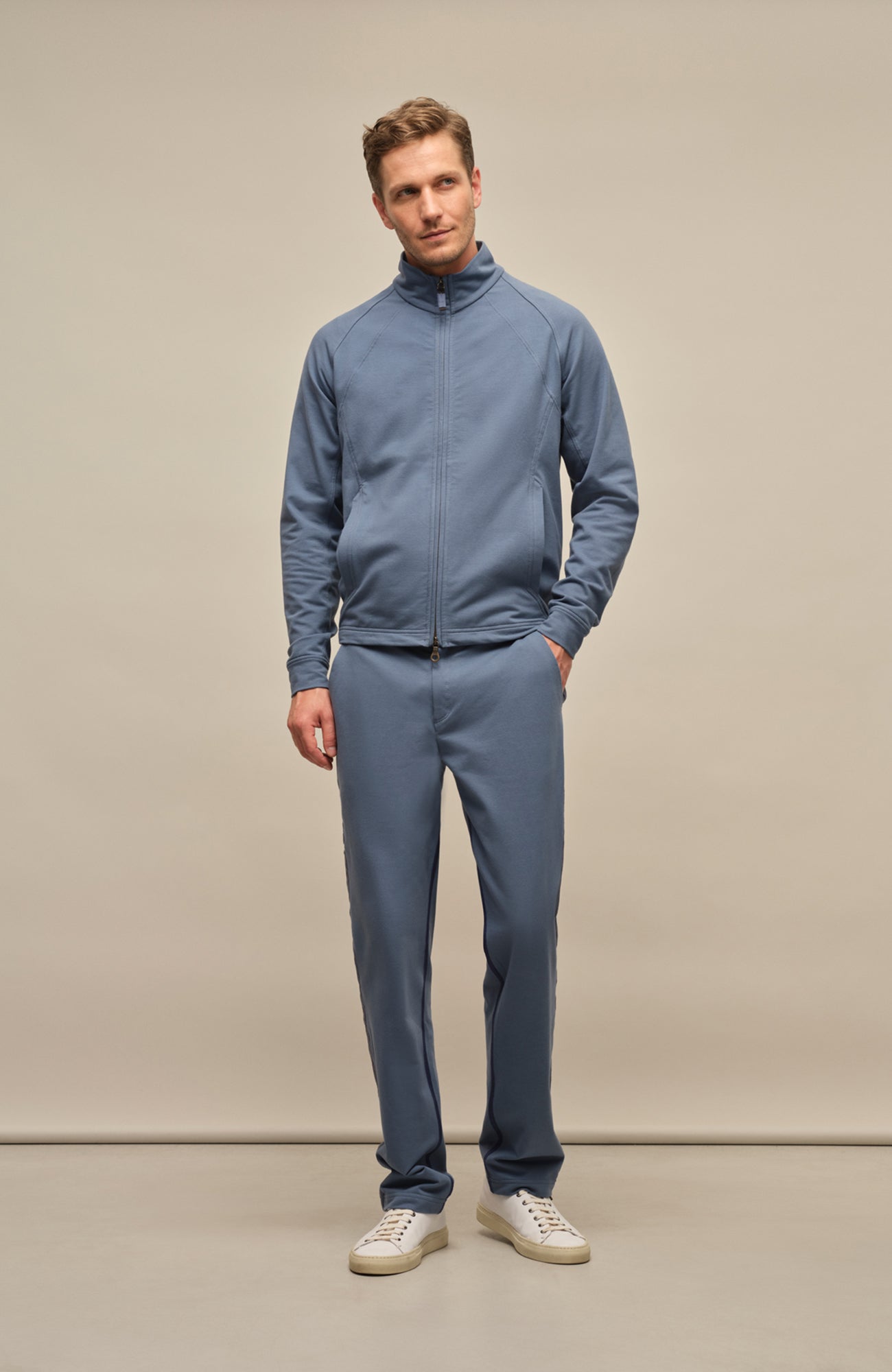James jacket made of Italian cotton