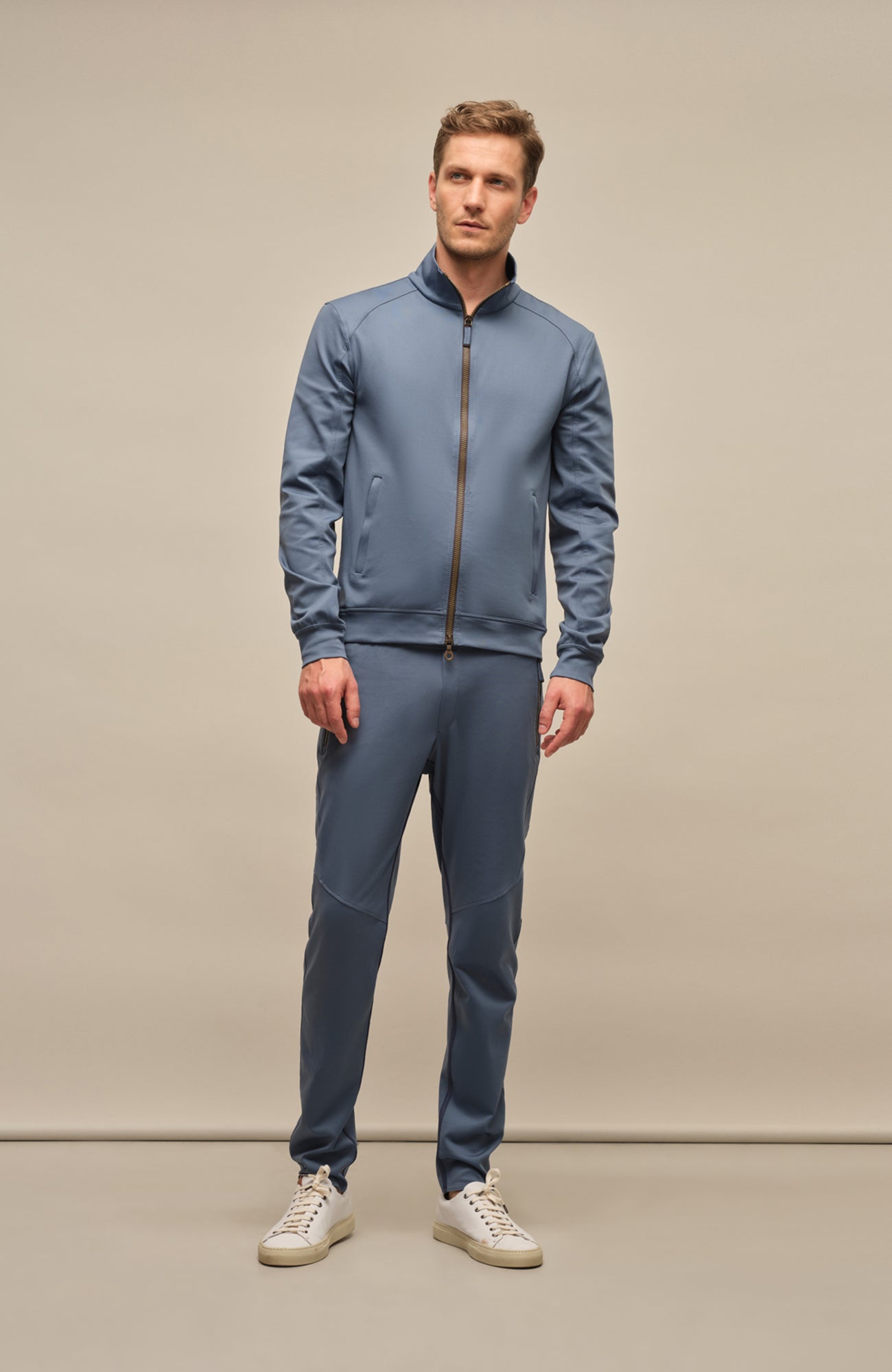 FRAUENSCHUH sustainable fashion Austria brand: Men's sports jacket in natural Powerstretch fabric, designed for comfort and style.