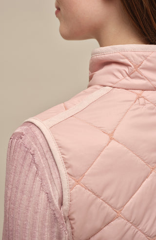 Nora riding vest made of Quilt Light