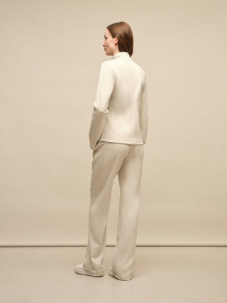 High-quality cotton jacket with a timeless design and excellent wearing comfort from Frauenschuh Austria. Whether elegant or cozy combined.
