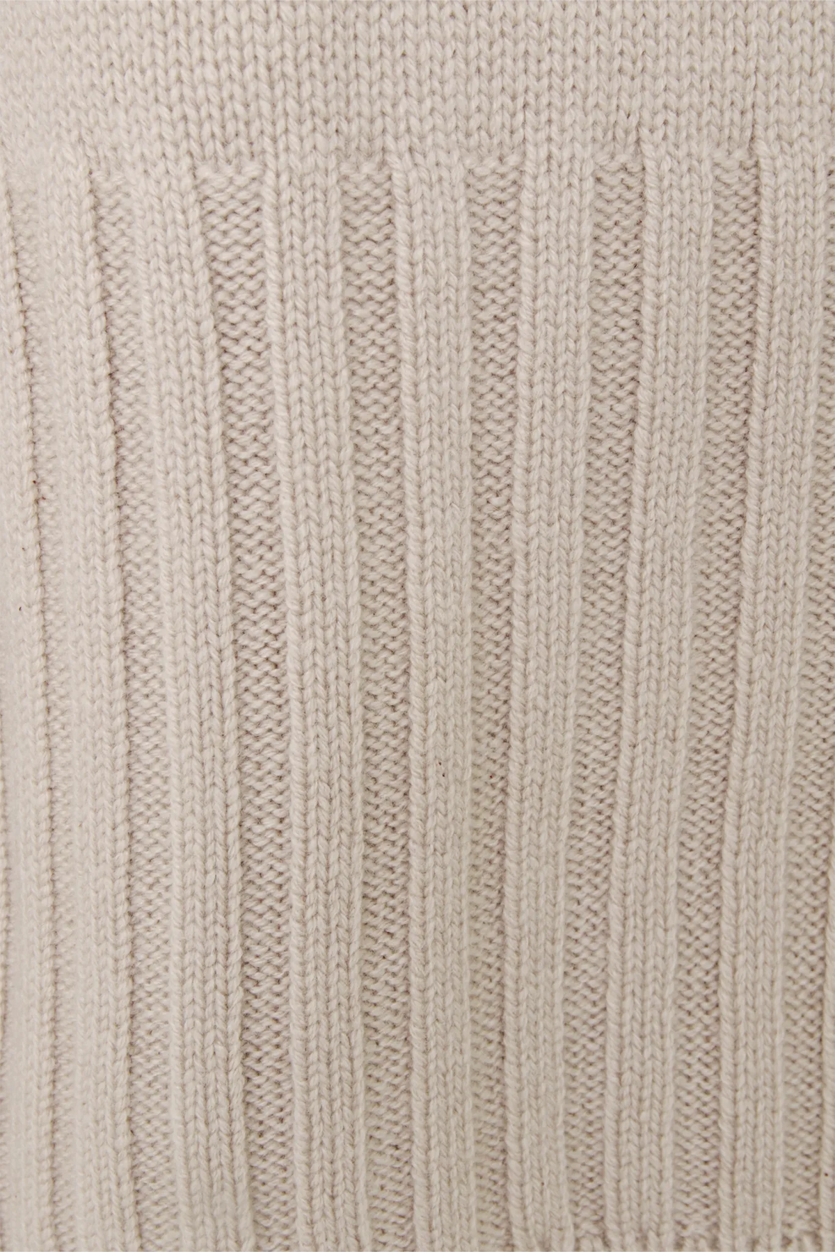 Alva Cashmere Turtleneck Sweater