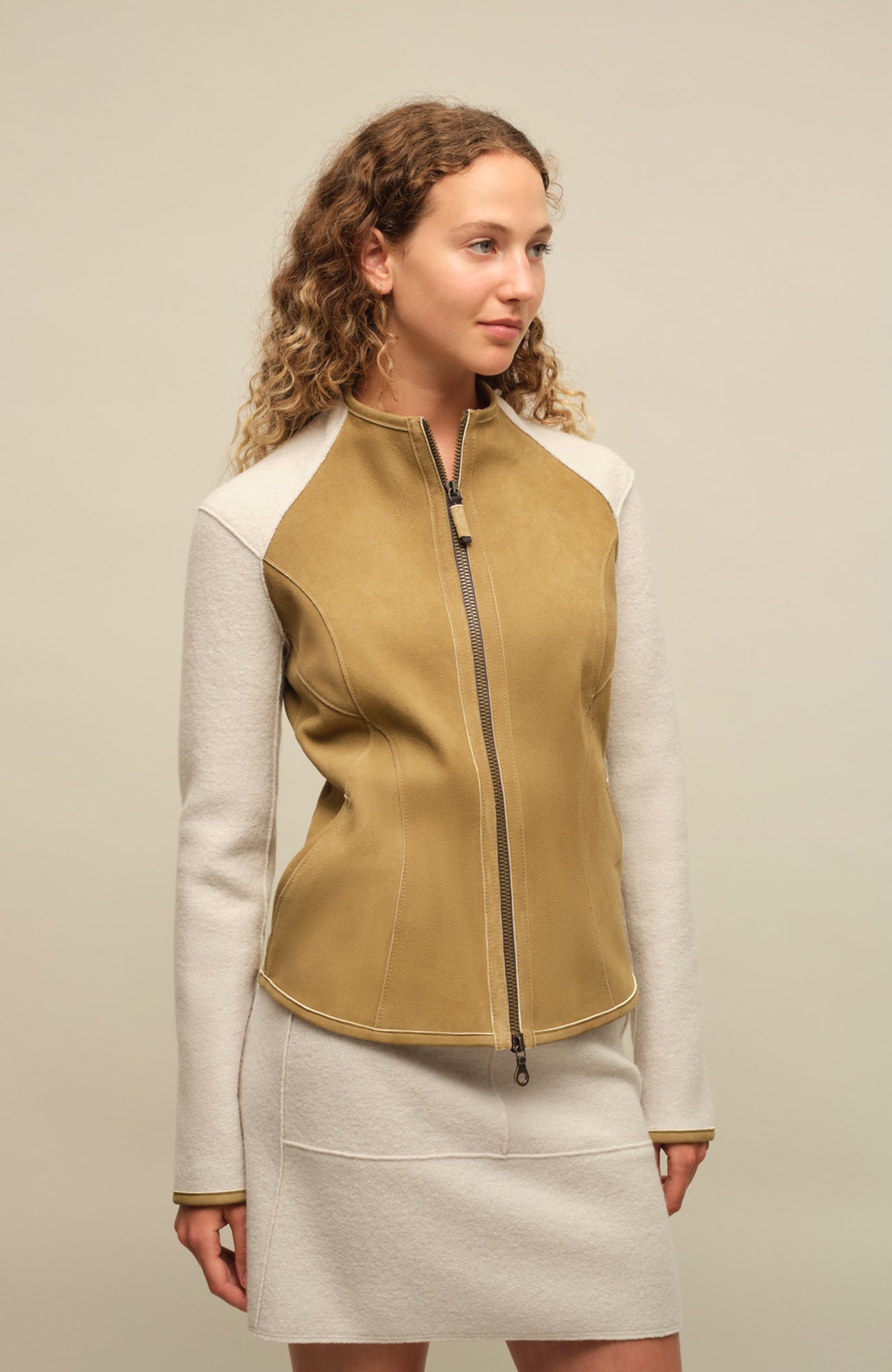 Frauenschuh Leather Jacket in fintstone Color. Luxury Leather from Austrian Company
