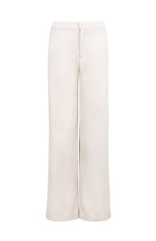 Timeless sports trousers from Frauenschuh, proven for their durability and universal use.